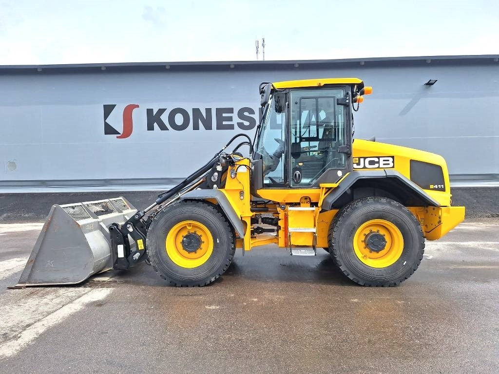 JCB 411HT T4F HYVÄT RENKAAT YM. - اللودر بعجل: صور 1 JCB 411HT T4F HYVÄT RENKAAT YM. - اللودر بعجل: صور 1
