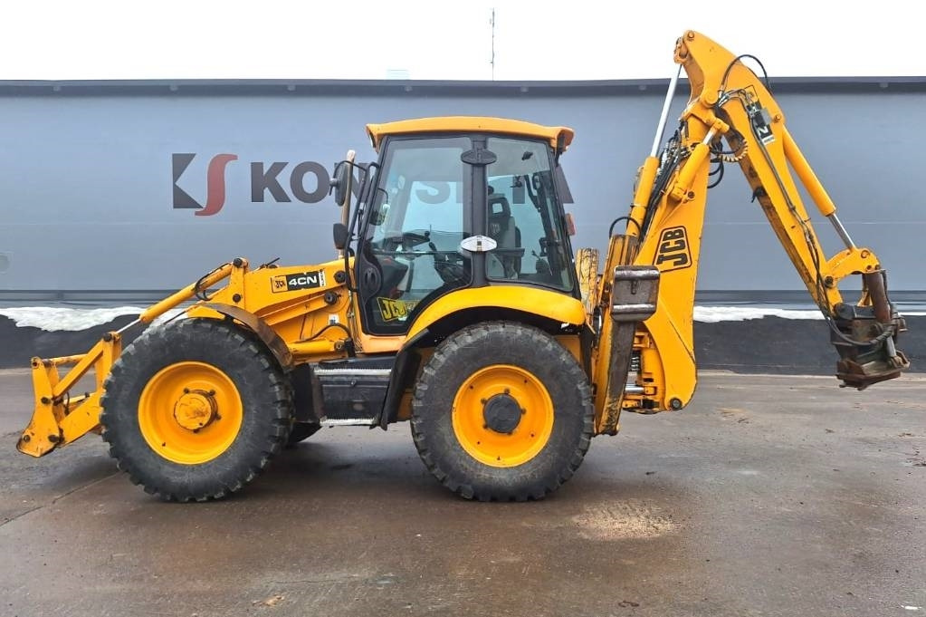 JCB MYYTY! SOLD! 4CN YHDISTELMÄKONE  - حفار متعدد الاستخدام: صور 1 JCB MYYTY! SOLD! 4CN YHDISTELMÄKONE  - حفار متعدد الاستخدام: صور 1