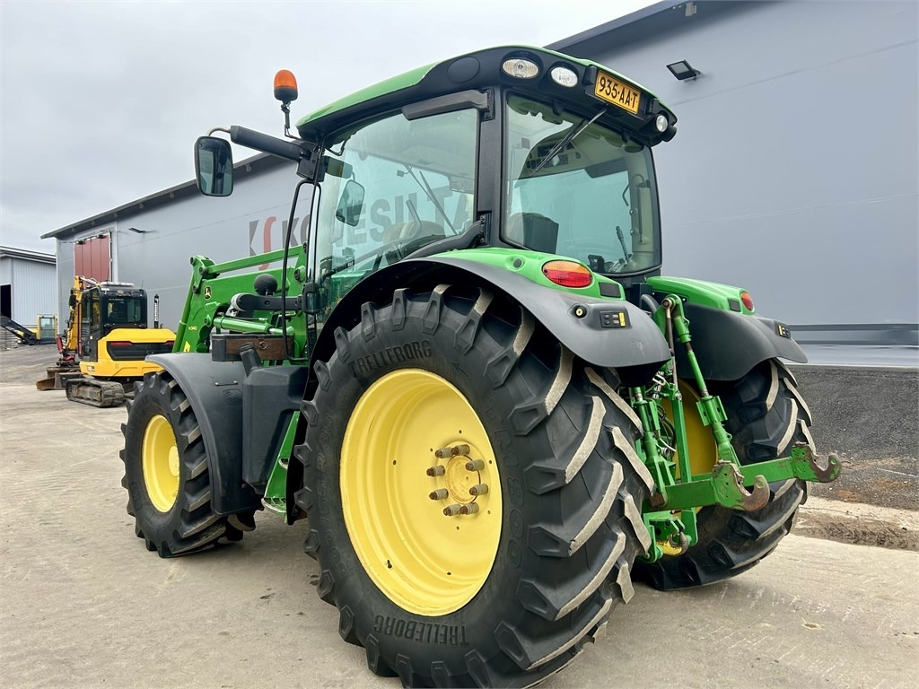 جرار John Deere 6125 R AUTOPOWER ETUKUORMAAJALLA: صور 8