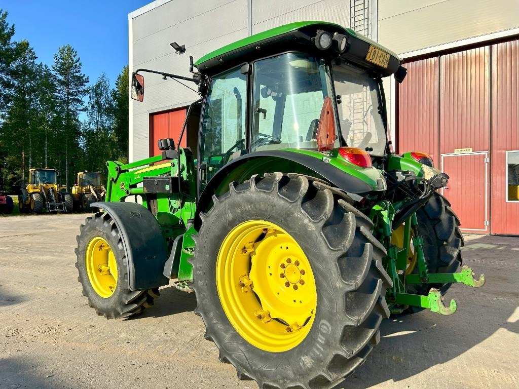 John Deere MYYTY!!SOLD!! 5100M ETUKUORMAAJALLA - جرار: صور 3 John Deere MYYTY!!SOLD!! 5100M ETUKUORMAAJALLA - جرار: صور 3