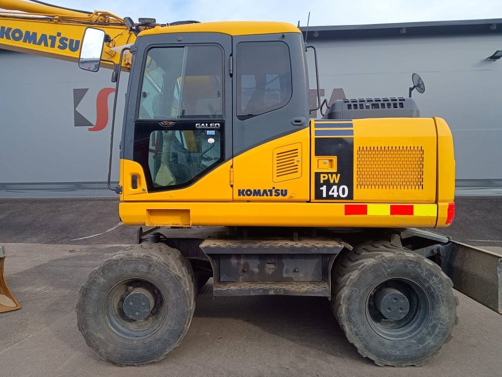 Komatsu MYYTY! SOLD! PW140-7 PYÖRITTÄJÄLLÄ - حفارة على عجلات: صور 2 Komatsu MYYTY! SOLD! PW140-7 PYÖRITTÄJÄLLÄ - حفارة على عجلات: صور 2