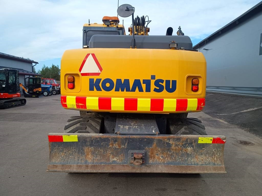 Komatsu MYYTY! SOLD! PW140-7 PYÖRITTÄJÄLLÄ - حفارة على عجلات: صور 4 Komatsu MYYTY! SOLD! PW140-7 PYÖRITTÄJÄLLÄ - حفارة على عجلات: صور 4