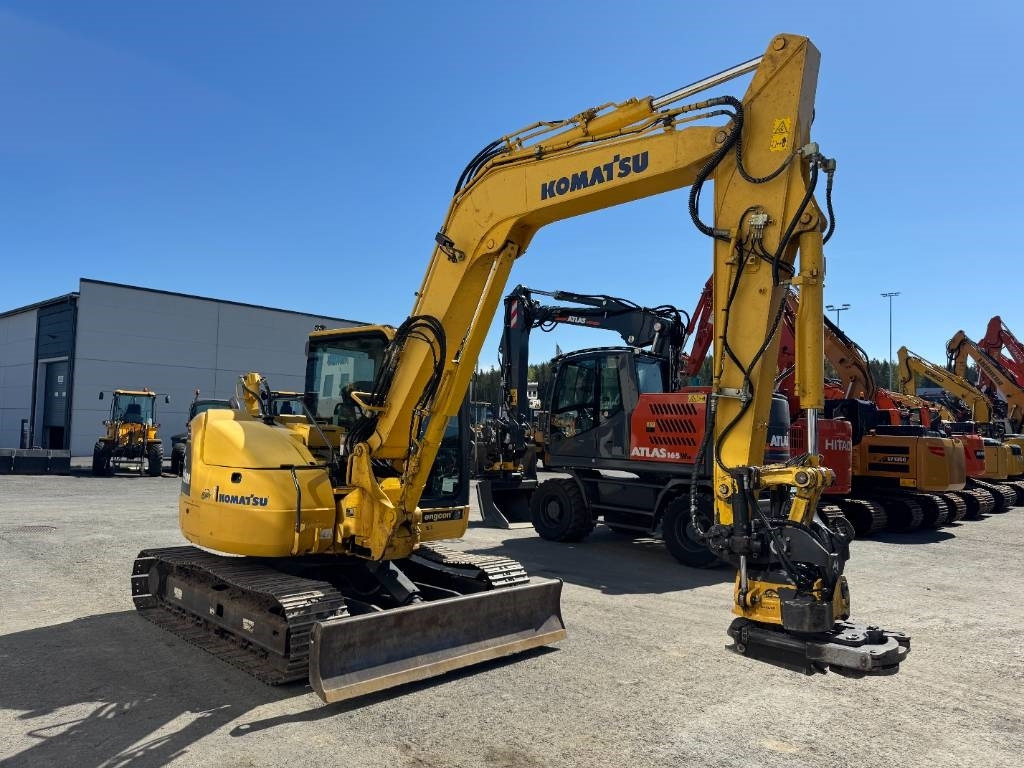 Komatsu PC88MR-8 PYÖRITTÄJÄLLÄ - حفارة مصغرة: صور 5 Komatsu PC88MR-8 PYÖRITTÄJÄLLÄ - حفارة مصغرة: صور 5