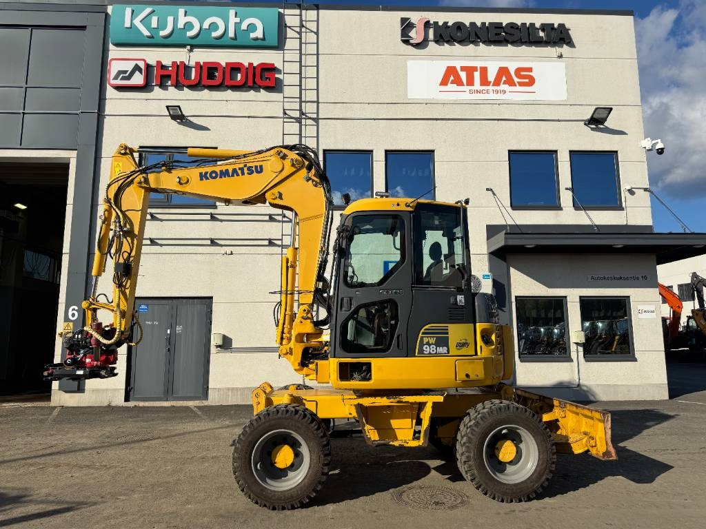Komatsu PW 98 MR-6 - حفارة على عجلات: صور 1 Komatsu PW 98 MR-6 - حفارة على عجلات: صور 1