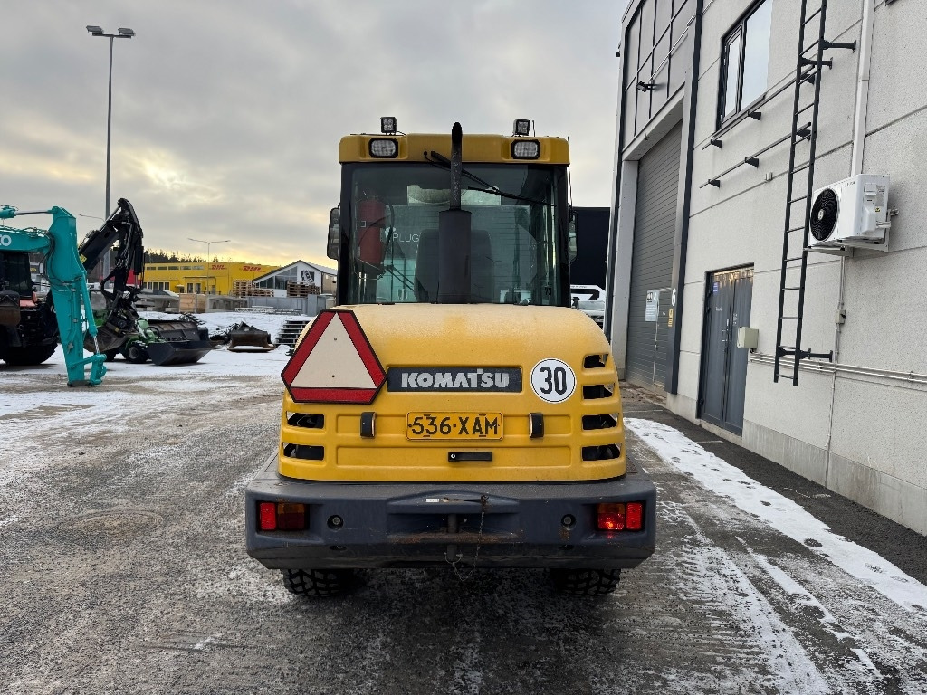 Komatsu WA75-3 30KM/H, 1-omistaja - اللودر بعجل: صور 3 Komatsu WA75-3 30KM/H, 1-omistaja - اللودر بعجل: صور 3