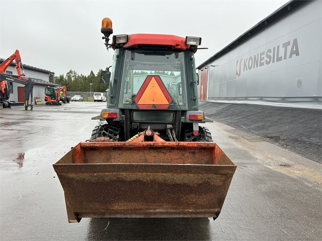 Kubota L 3600 AURA JA HIEKOTIN - جرارات البلدية: صور 3 Kubota L 3600 AURA JA HIEKOTIN - جرارات البلدية: صور 3