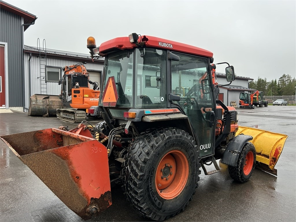Kubota L 3600 AURA JA HIEKOTIN - جرارات البلدية: صور 4 Kubota L 3600 AURA JA HIEKOTIN - جرارات البلدية: صور 4