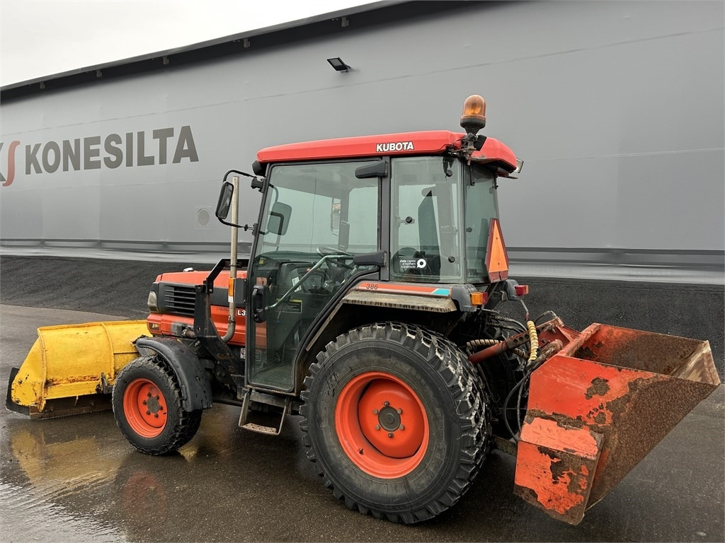 Kubota L 3600 AURA JA HIEKOTIN - جرارات البلدية: صور 2 Kubota L 3600 AURA JA HIEKOTIN - جرارات البلدية: صور 2