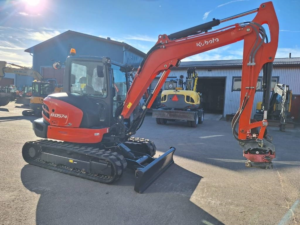 Kubota MYYTY!!SOLD!! KX057-4 PYÖRITTÄJÄLLÄ, 1-OMISTAJA  - حفارة مصغرة: صور 5 Kubota MYYTY!!SOLD!! KX057-4 PYÖRITTÄJÄLLÄ, 1-OMISTAJA  - حفارة مصغرة: صور 5