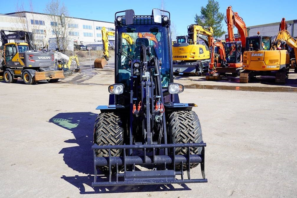 Kubota RT250-2 UUSI KONE! - لودر مفصلي صغير: صور 4 Kubota RT250-2 UUSI KONE! - لودر مفصلي صغير: صور 4