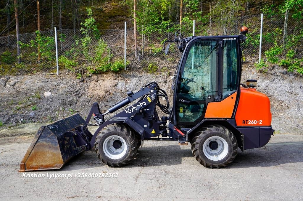 Kubota RT260-2 YLEISKAUHALLA - اللودر بعجل: صور 1 Kubota RT260-2 YLEISKAUHALLA - اللودر بعجل: صور 1