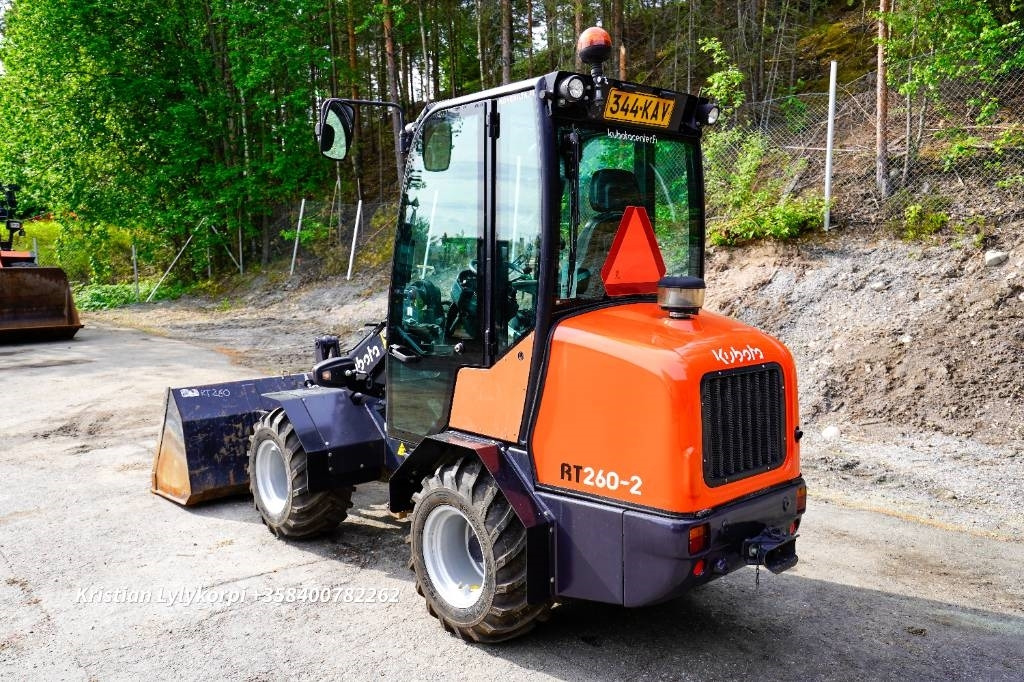 Kubota RT260-2 YLEISKAUHALLA - اللودر بعجل: صور 2 Kubota RT260-2 YLEISKAUHALLA - اللودر بعجل: صور 2