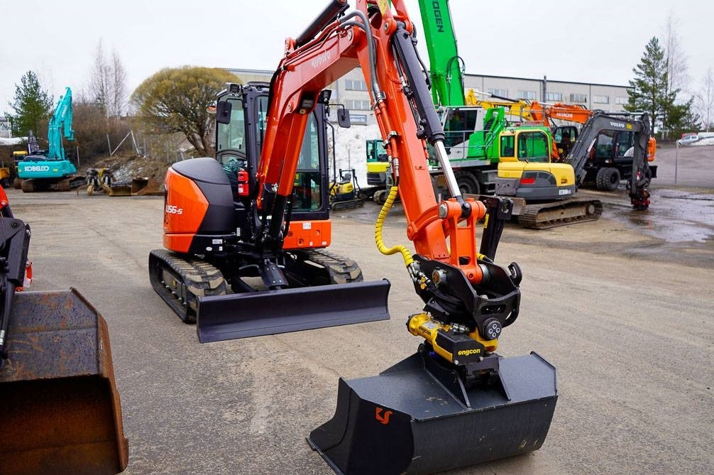 Kubota U56-5 VALMIIKSI VARUSTELTU - حفارة مصغرة: صور 5 Kubota U56-5 VALMIIKSI VARUSTELTU - حفارة مصغرة: صور 5