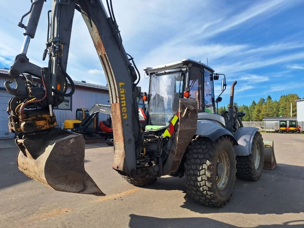 Lännen 8600E PYÖRITTÄJÄLLÄ  - حفار متعدد الاستخدام: صور 4 Lännen 8600E PYÖRITTÄJÄLLÄ  - حفار متعدد الاستخدام: صور 4