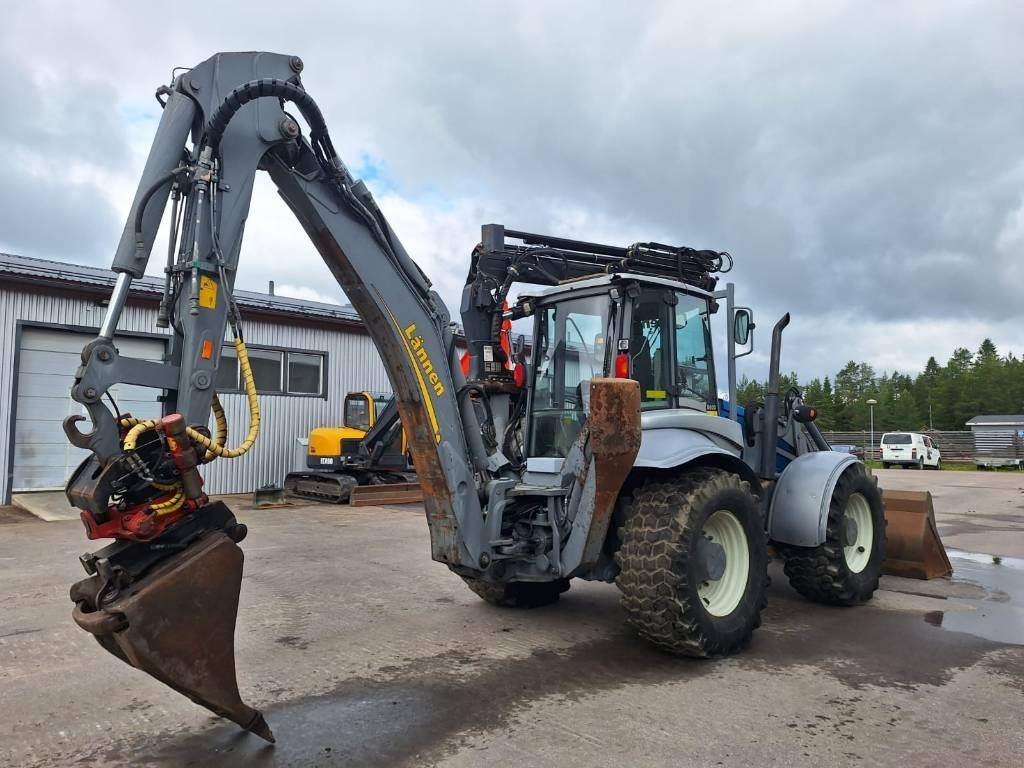 Lännen 8600G NOSTIN, HENKILÖKORI, PYÖRITTÄJÄ YM.  - حفار متعدد الاستخدام: صور 3 Lännen 8600G NOSTIN, HENKILÖKORI, PYÖRITTÄJÄ YM.  - حفار متعدد الاستخدام: صور 3