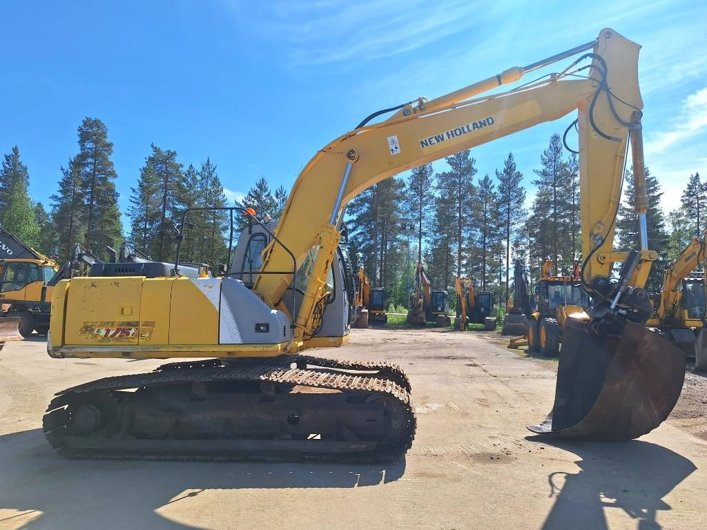 New Holland E175LC KALLISTAJALLA - حفارات زحافة: صور 5 New Holland E175LC KALLISTAJALLA - حفارات زحافة: صور 5