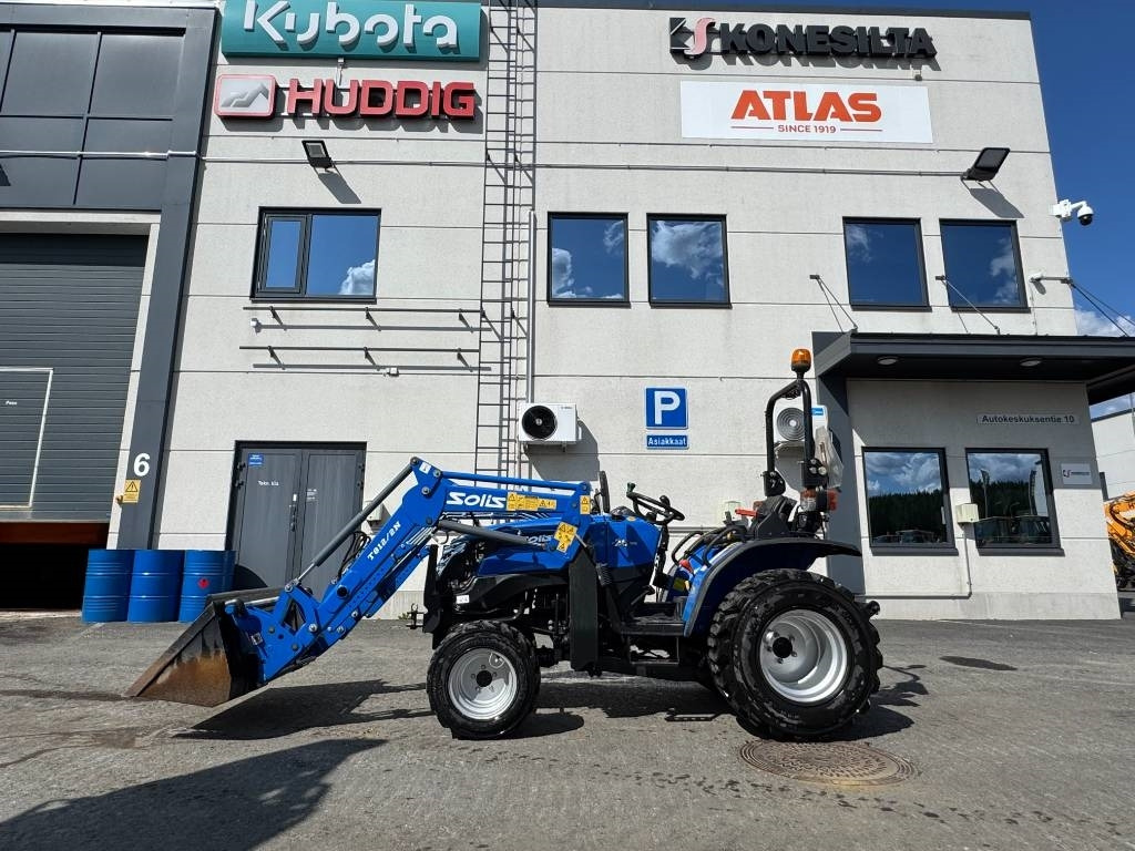Solis 26 4WD Etukuormaajalla - جرار: صور 1 Solis 26 4WD Etukuormaajalla - جرار: صور 1
