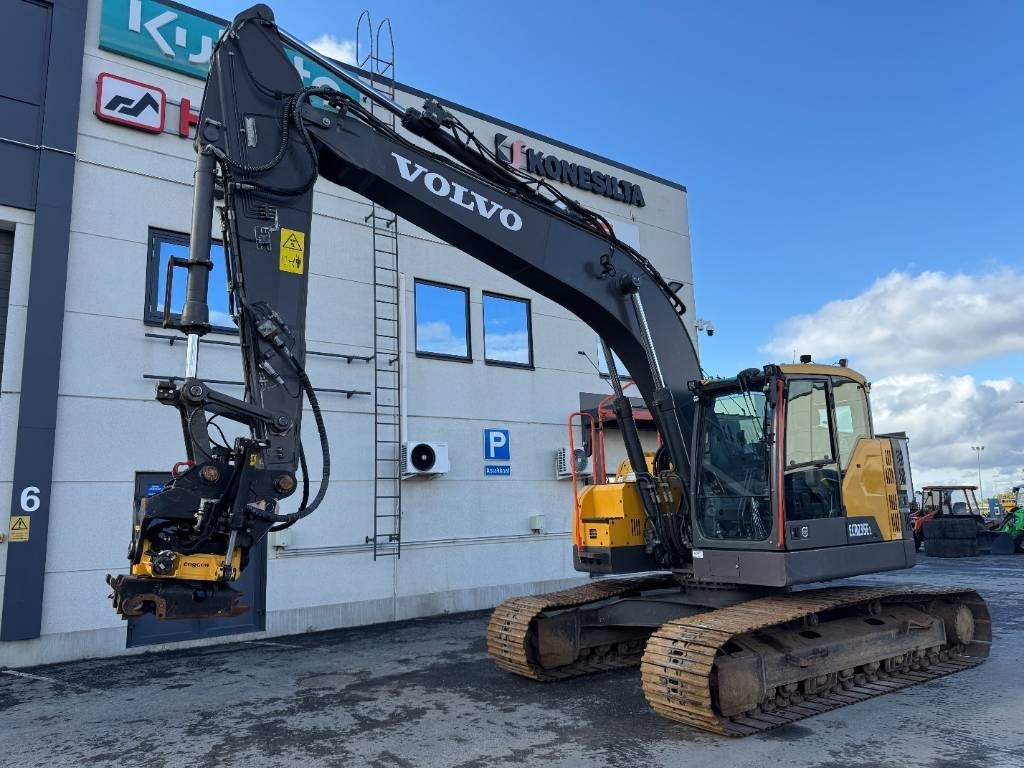 Volvo ECR 235 EL - حفارات زحافة: صور 2 Volvo ECR 235 EL - حفارات زحافة: صور 2