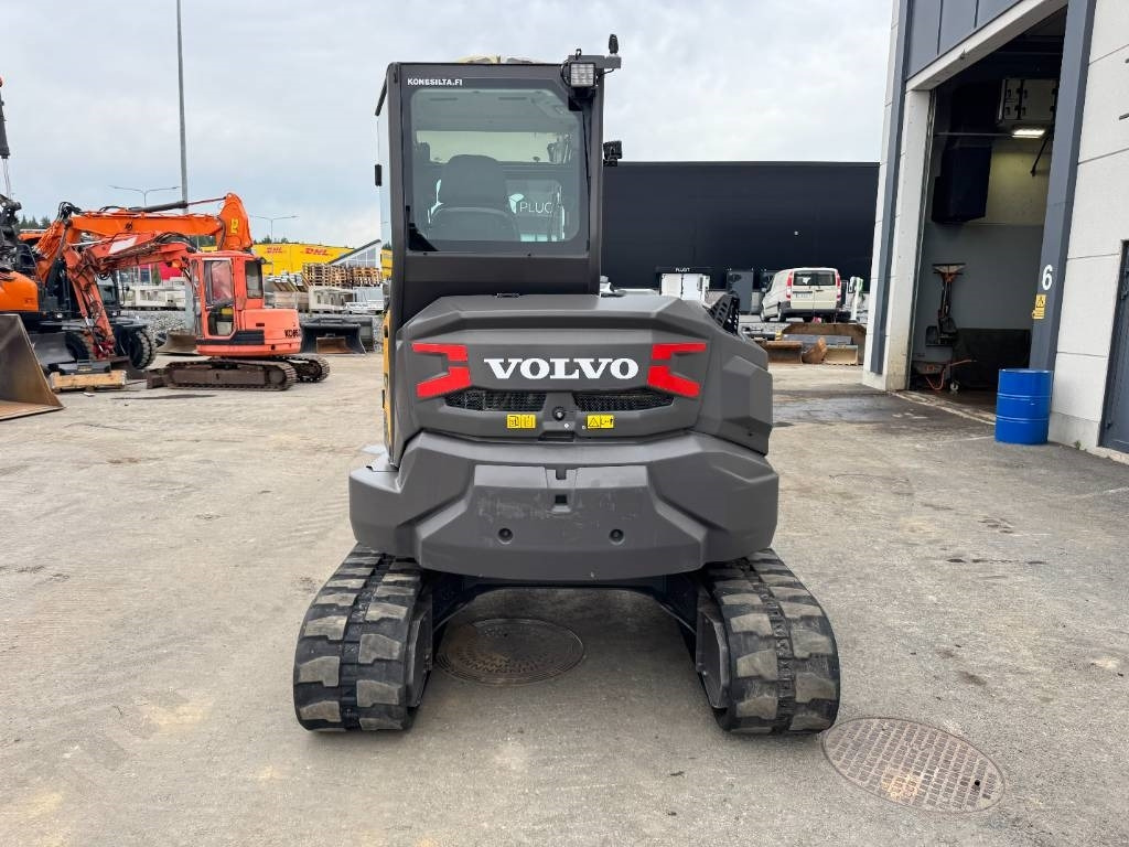 Volvo ECR 58 F - حفارة مصغرة: صور 4 Volvo ECR 58 F - حفارة مصغرة: صور 4