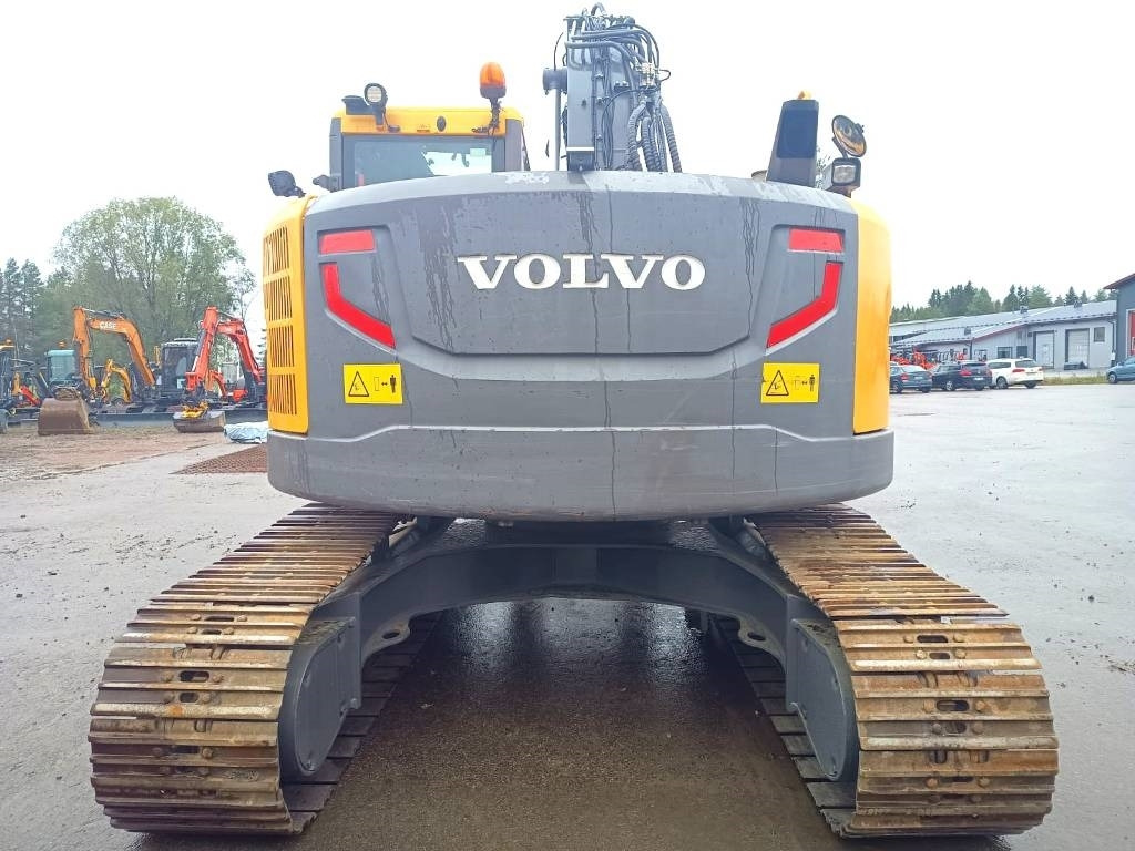 Volvo ECR235DL PYÖRITTÄJÄLLÄ - حفارات زحافة: صور 4 Volvo ECR235DL PYÖRITTÄJÄLLÄ - حفارات زحافة: صور 4