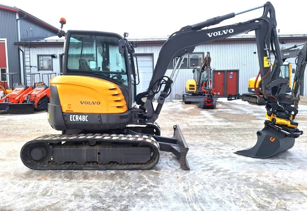 Volvo ECR48C PYÖRITTÄJÄ PIHDEILLÄ - حفارة مصغرة: صور 5 Volvo ECR48C PYÖRITTÄJÄ PIHDEILLÄ - حفارة مصغرة: صور 5