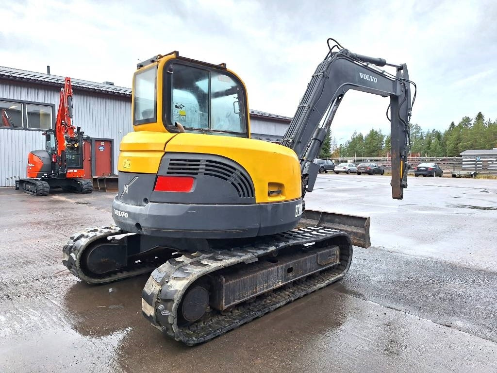 Volvo ECR88 - حفارة مصغرة: صور 4 Volvo ECR88 - حفارة مصغرة: صور 4