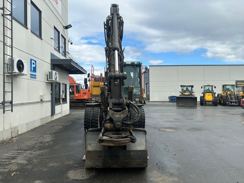 Volvo EW160E PYÖRITTÄJÄLLÄ - حفارة على عجلات: صور 3 Volvo EW160E PYÖRITTÄJÄLLÄ - حفارة على عجلات: صور 3