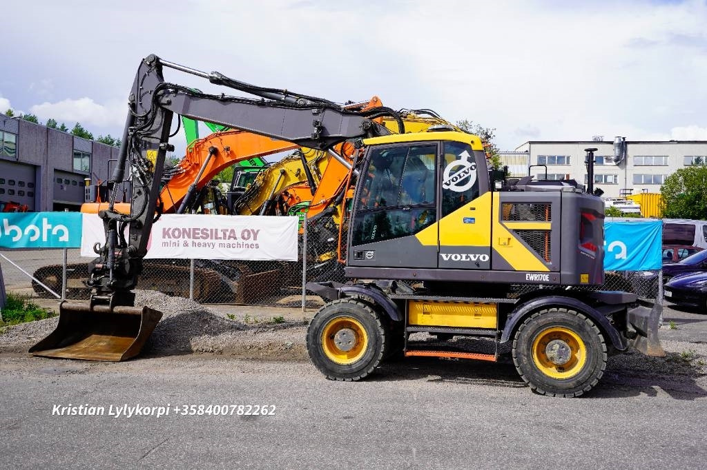 Volvo EWR170E OILQUICK PYÖRITTÄJÄ - حفارة على عجلات: صور 1 Volvo EWR170E OILQUICK PYÖRITTÄJÄ - حفارة على عجلات: صور 1
