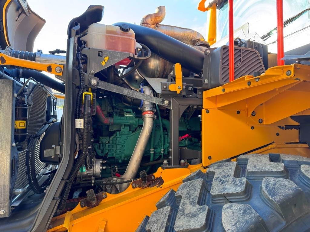 Volvo L110H LONG BOOM  - اللودر بعجل: صور 5 Volvo L110H LONG BOOM  - اللودر بعجل: صور 5