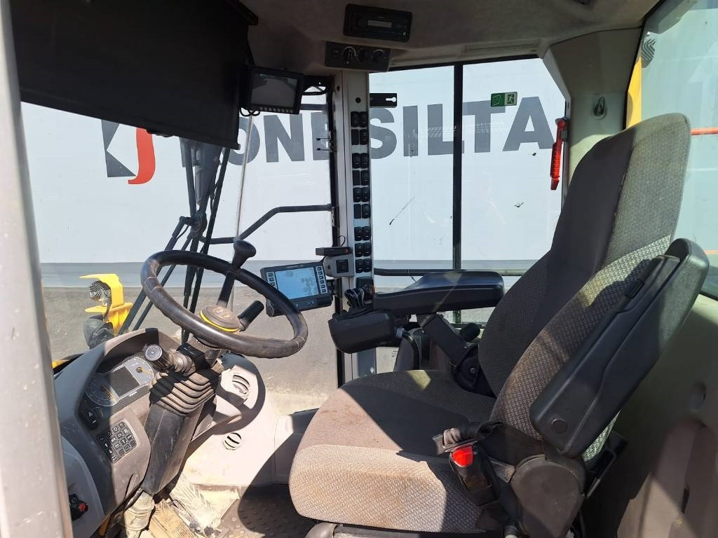 اللودر بعجل Volvo L150H VAAKA, KAUHA YM.: صور 11