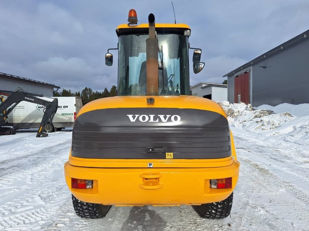 Volvo L45B UUDET RENKAAT - اللودر بعجل: صور 3 Volvo L45B UUDET RENKAAT - اللودر بعجل: صور 3
