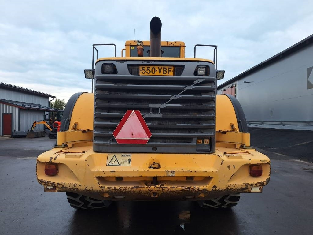 Volvo MYYTY! SOLD! L180E VAAKALLA - اللودر بعجل: صور 3 Volvo MYYTY! SOLD! L180E VAAKALLA - اللودر بعجل: صور 3