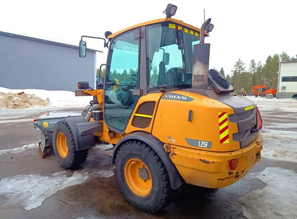 Volvo MYYTY! SOLD! L25F RASVARI, AURA - اللودر بعجل: صور 2 Volvo MYYTY! SOLD! L25F RASVARI, AURA - اللودر بعجل: صور 2