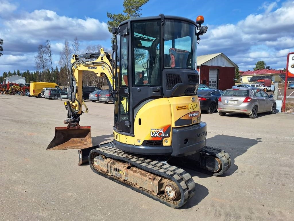 Yanmar ViO33-U PYÖRITTÄJÄLLÄ  - حفارة مصغرة: صور 2 Yanmar ViO33-U PYÖRITTÄJÄLLÄ  - حفارة مصغرة: صور 2