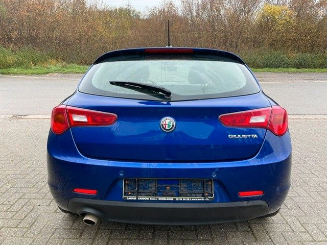 Alfa Romeo Giulietta Basis. Klima. Navi. Tempomat. - سيارة ستيشن: صور 4 Alfa Romeo Giulietta Basis. Klima. Navi. Tempomat. - سيارة ستيشن: صور 4