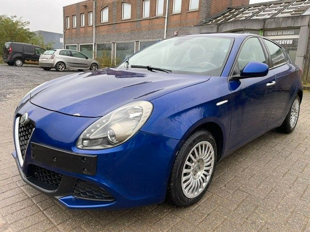 Alfa Romeo Giulietta Basis. Klima. Navi. Tempomat. - سيارة ستيشن: صور 1 Alfa Romeo Giulietta Basis. Klima. Navi. Tempomat. - سيارة ستيشن: صور 1