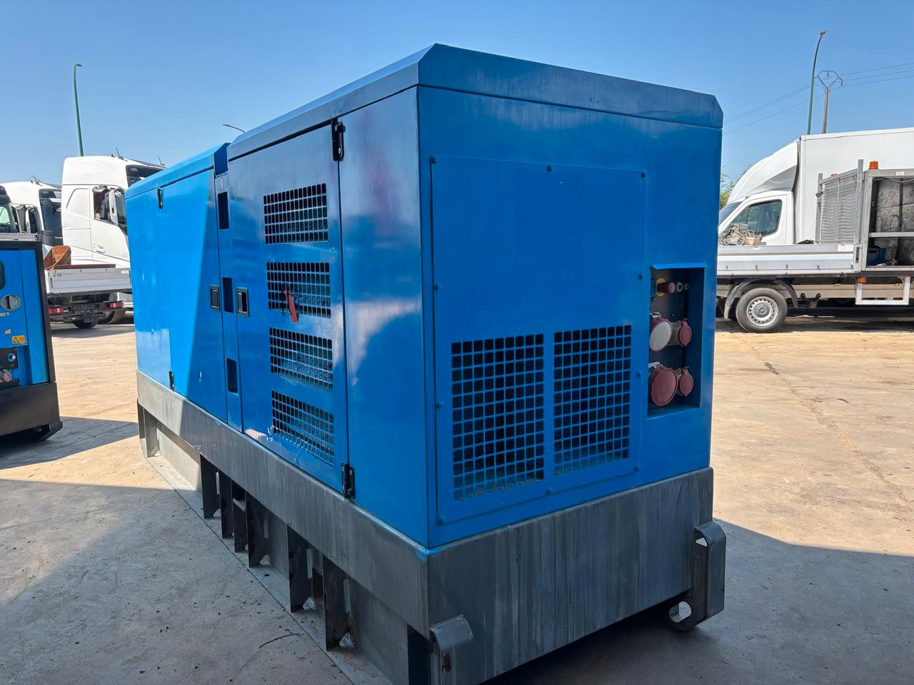 Atlas Copco Generator QAS 200kVa - مجموعة المولدات: صور 5 Atlas Copco Generator QAS 200kVa - مجموعة المولدات: صور 5