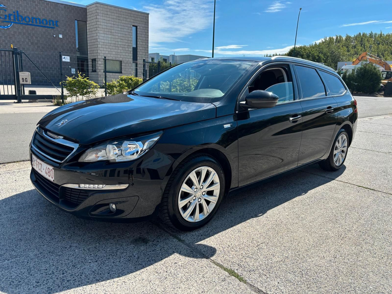 Peugeot 308 Klima. Kamera. Navi. Tempomat - سيارة: صور 1 Peugeot 308 Klima. Kamera. Navi. Tempomat - سيارة: صور 1