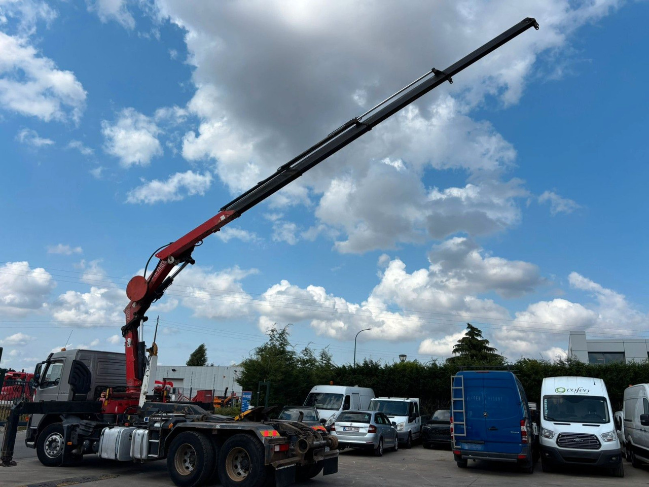 Volvo 6x4. Fassi F195A. Abroll. Funk. Tempomat. - شاحنة ذات الخطاف, شاحنة كرين: صور 1 Volvo 6x4. Fassi F195A. Abroll. Funk. Tempomat. - شاحنة ذات الخطاف, شاحنة كرين: صور 1