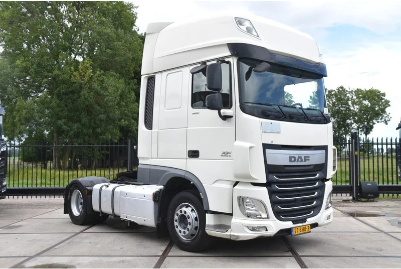 DAF XF 460 SSC 4x2 - EURO 6 - 878 TKM - ACC - AIRCO - 2 x FUEL TANKS - GOOD CONDITION - - شاحنة جرار: صور 1 DAF XF 460 SSC 4x2 - EURO 6 - 878 TKM - ACC - AIRCO - 2 x FUEL TANKS - GOOD CONDITION - - شاحنة جرار: صور 1