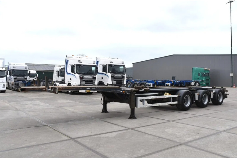 Renders ROC 16.30 - LIFT AXLE - BPW AXLES - DISC BRAKES - GOOD CONDITION - - شاحنات الحاويات/ جسم علوي قابل للتغيير نصف مقطورة: صور 5 Renders ROC 16.30 - LIFT AXLE - BPW AXLES - DISC BRAKES - GOOD CONDITION - - شاحنات الحاويات/ جسم علوي قابل للتغيير نصف مقطورة: صور 5