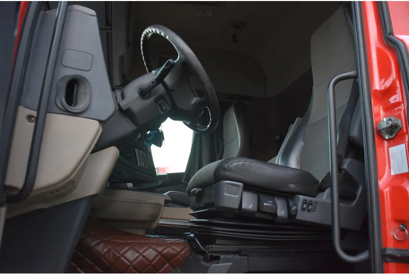 Scania R450 HL 6x2/4 - SCR ONLY - EURO 6 - 955 TKM - AIRCO - CAB HEATER - 2 x FUEL TANKS - SPECIAL EXHAUST PIPES - - شاحنة جرار: صور 4 Scania R450 HL 6x2/4 - SCR ONLY - EURO 6 - 955 TKM - AIRCO - CAB HEATER - 2 x FUEL TANKS - SPECIAL EXHAUST PIPES - - شاحنة جرار: صور 4