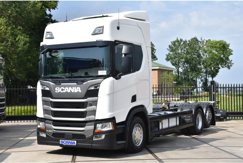 Scania R450 NGS 6x2*4NB - BDF - RETARDER - 703 TKM - FULL AIR - WHEELBASE: 495 CM - NAVI - TOP CONDITION - - شاحنات الحاويات/ جسم علوي قابل للتغيير شاحنة: صور 2 Scania R450 NGS 6x2*4NB - BDF - RETARDER - 703 TKM - FULL AIR - WHEELBASE: 495 CM - NAVI - TOP CONDITION - - شاحنات الحاويات/ جسم علوي قابل للتغيير شاحنة: صور 2