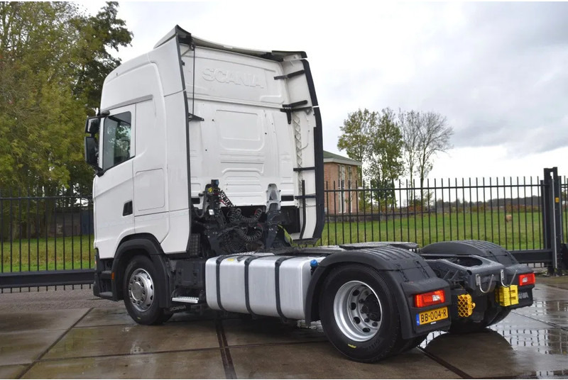 Scania S410 NGS 4x2EB MEGA 95 cm or 103 cm driving height - RETARDER - 773 TKM - FULL AIR - PARK. AIRCO - LEATHER SEATS - 2 x FUEL TANK - شاحنة جرار: صور 3 Scania S410 NGS 4x2EB MEGA 95 cm or 103 cm driving height - RETARDER - 773 TKM - FULL AIR - PARK. AIRCO - LEATHER SEATS - 2 x FUEL TANK - شاحنة جرار: صور 3