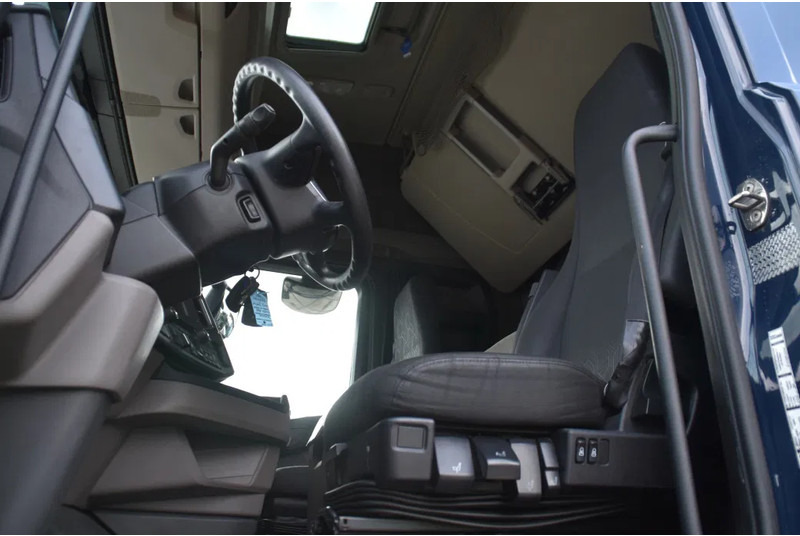 Scania S450 NGS 4x2NB - FULL AIR - RETARDER - ACC - PARK. AIRCO - 2 x FUEL TANKS - TOP CONDITION - - شاحنة جرار: صور 4 Scania S450 NGS 4x2NB - FULL AIR - RETARDER - ACC - PARK. AIRCO - 2 x FUEL TANKS - TOP CONDITION - - شاحنة جرار: صور 4