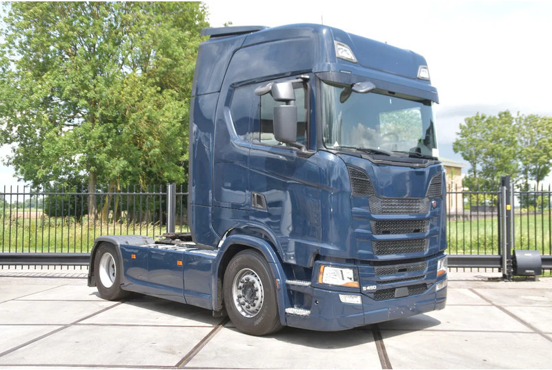 Scania S450 NGS 4x2NB - RETARDER - 746 TKM - FULL AIR - AIRCO - 2 x FUEL TANKS - TOP CONDITION - - شاحنة جرار: صور 1 Scania S450 NGS 4x2NB - RETARDER - 746 TKM - FULL AIR - AIRCO - 2 x FUEL TANKS - TOP CONDITION - - شاحنة جرار: صور 1