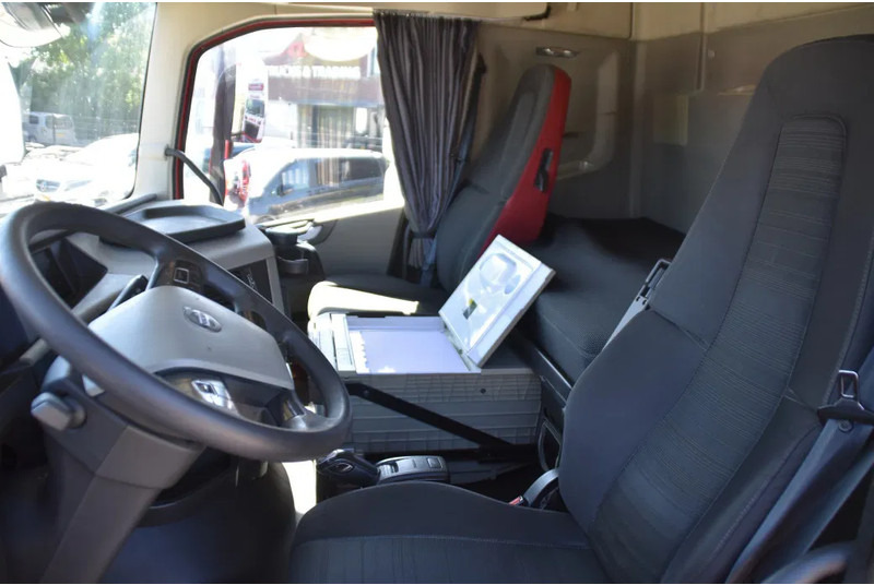 Volvo FH 460 Globe 4x2 - RETARDER- HYDRAULIC SYSTEM - 718 TKM - AIRCO - DIFF. LOCK - PTO - GOOD CONDITION - - شاحنة جرار: صور 5 Volvo FH 460 Globe 4x2 - RETARDER- HYDRAULIC SYSTEM - 718 TKM - AIRCO - DIFF. LOCK - PTO - GOOD CONDITION - - شاحنة جرار: صور 5
