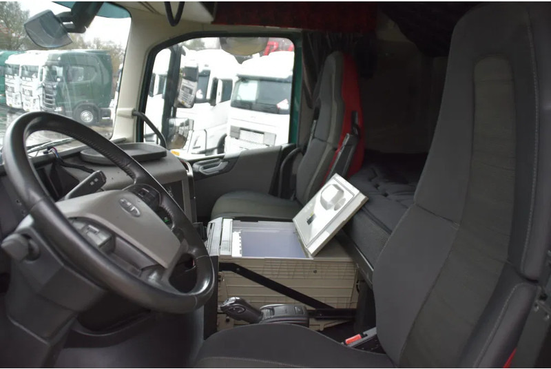 Volvo FH 460 Globetrotter 4x2 - EURO 6 - 805 TKM - NAVI - ALCOA'S - LED LIGHTS - GOOD CONDITION - - شاحنة جرار: صور 5 Volvo FH 460 Globetrotter 4x2 - EURO 6 - 805 TKM - NAVI - ALCOA'S - LED LIGHTS - GOOD CONDITION - - شاحنة جرار: صور 5