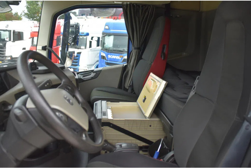 Volvo FH 500 Globetrotter 6x2/4 - EURO 6 - 769 TKM - AIRCO - 2 x FUEL TANKS - TOP CONDITION - - شاحنة جرار: صور 5 Volvo FH 500 Globetrotter 6x2/4 - EURO 6 - 769 TKM - AIRCO - 2 x FUEL TANKS - TOP CONDITION - - شاحنة جرار: صور 5