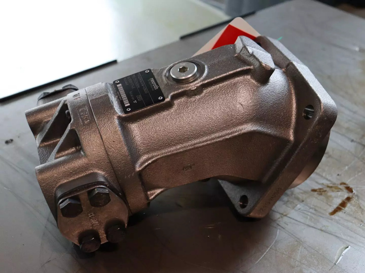 REXROTH A2FM56/61W-VZB020 - محرك هيدروليكي - آلات البناء: صور 2 REXROTH A2FM56/61W-VZB020 - محرك هيدروليكي - آلات البناء: صور 2